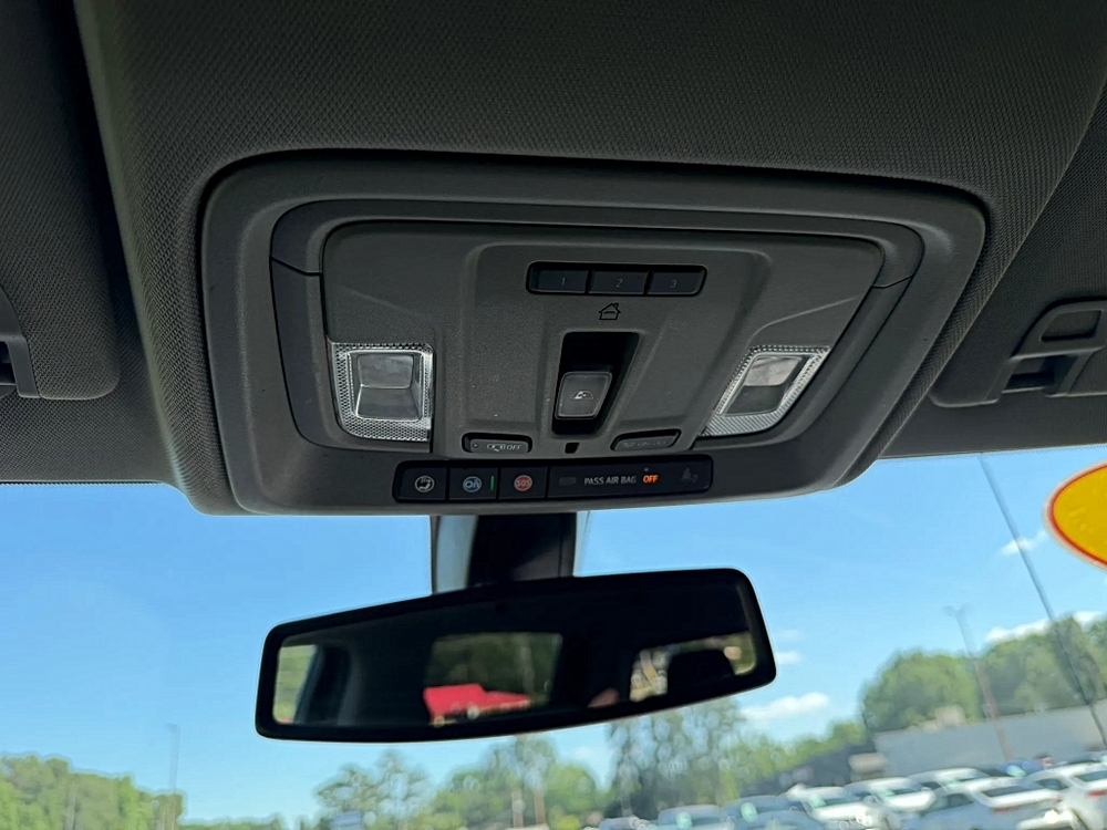 GMC Sierra 1500 Crew Cab photo 35