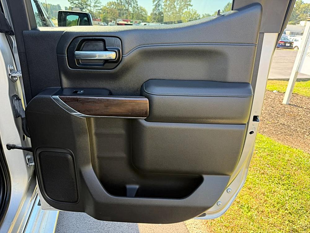 GMC Sierra photo 98