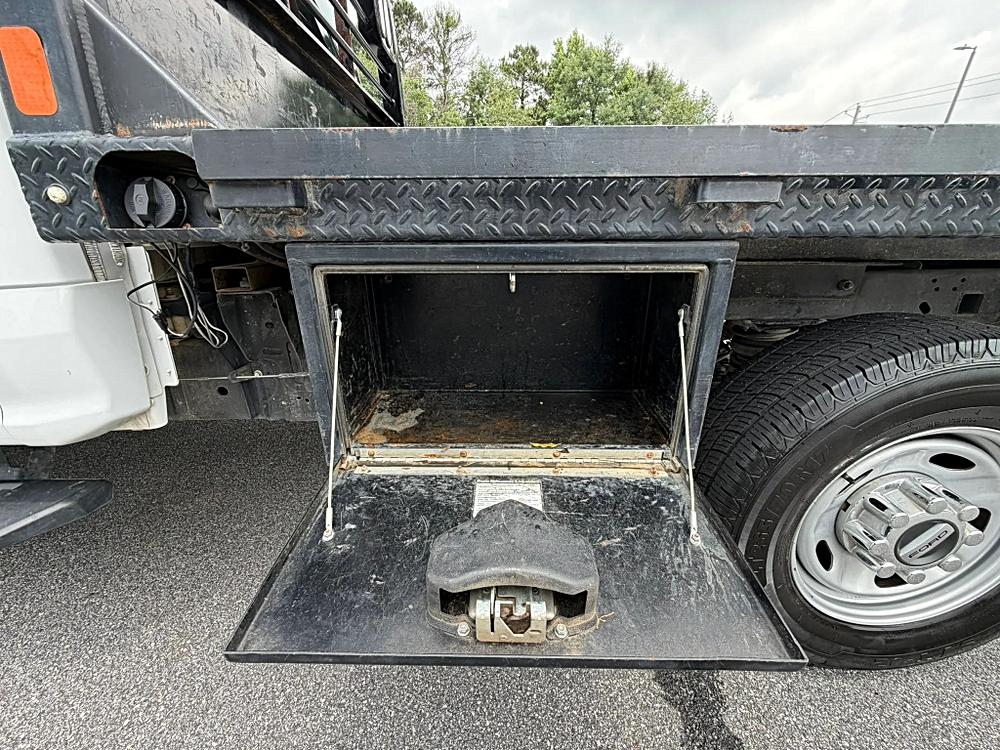Ford F250 Super Duty Crew Cab photo 19