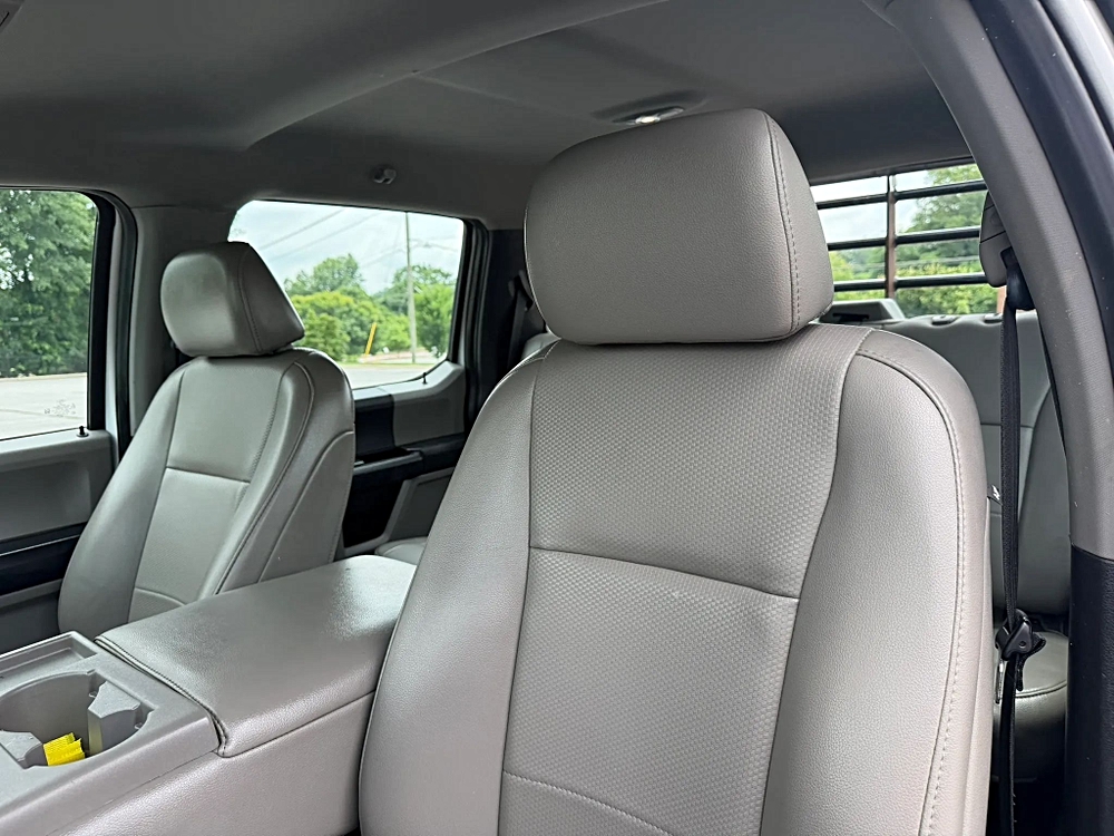 Ford F250 Super Duty Crew Cab photo 24