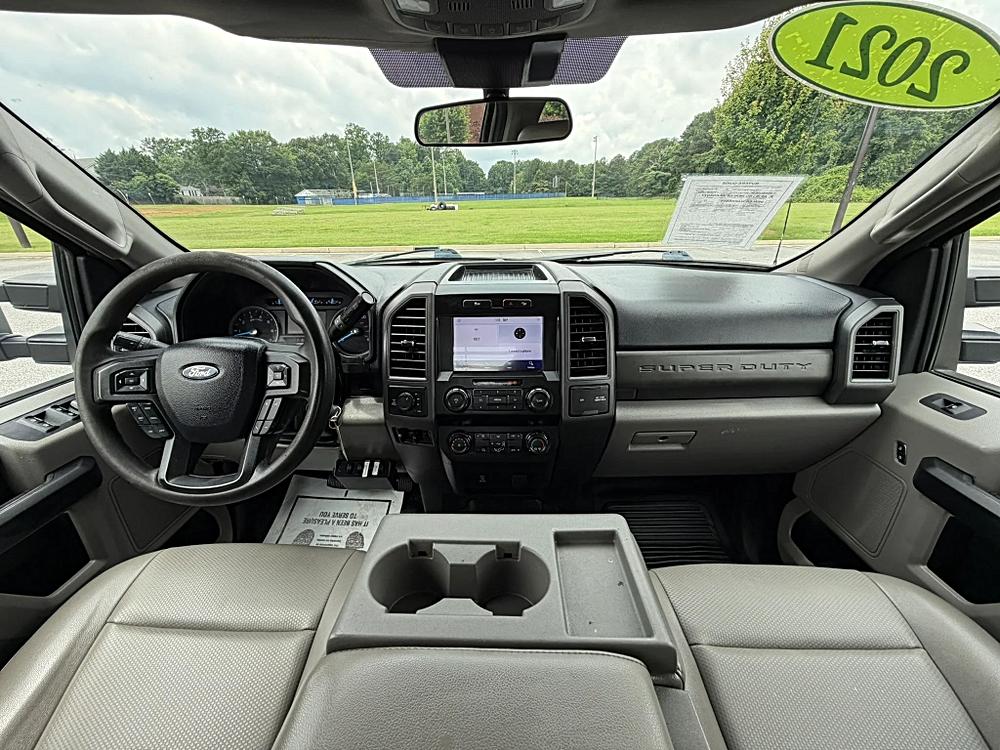 Ford F250 Super Duty Crew Cab photo 29