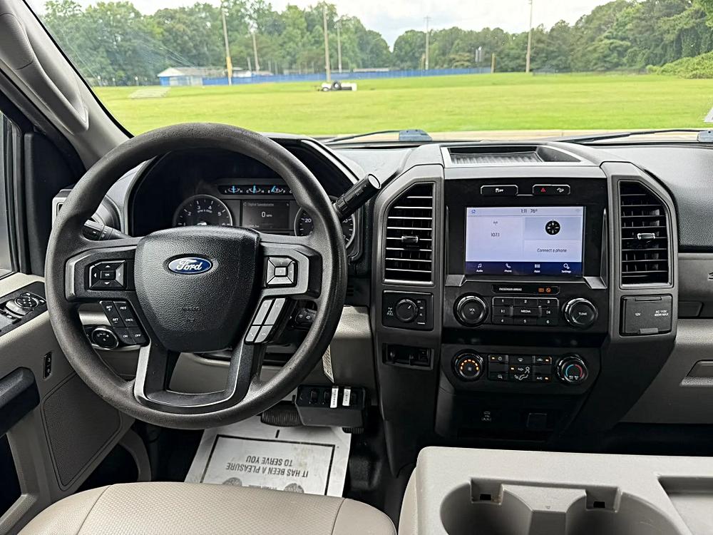 Ford F250 Super Duty Crew Cab photo 30