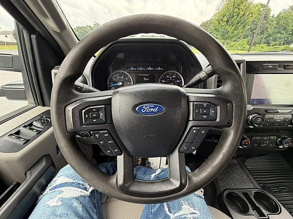 Ford F250 Super Duty Crew Cab photo 31