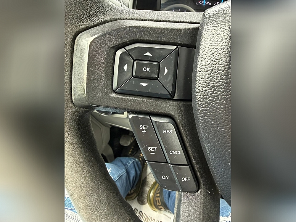 Ford F250 Super Duty Crew Cab photo 34
