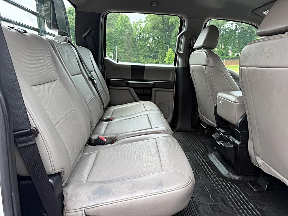 Ford F250 Super Duty Crew Cab photo 43