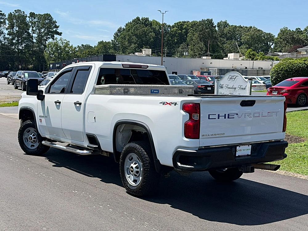 Chevrolet Silverado 2500 HD Double Cab photo 13