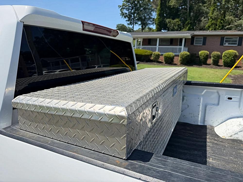 Chevrolet Silverado 2500 HD Double Cab photo 17