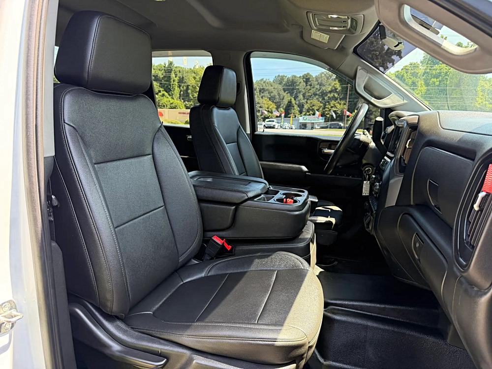 Chevrolet Silverado 2500 HD Double Cab photo 27