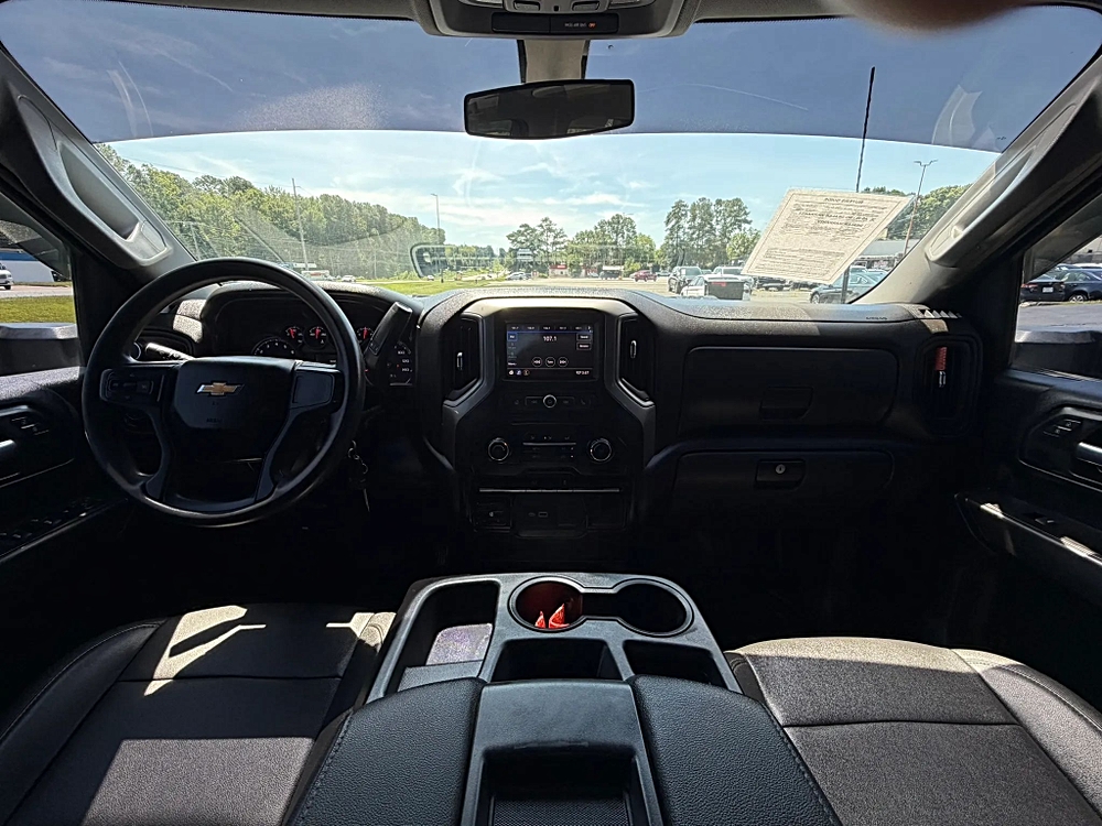 Chevrolet Silverado 2500 HD Double Cab photo 30