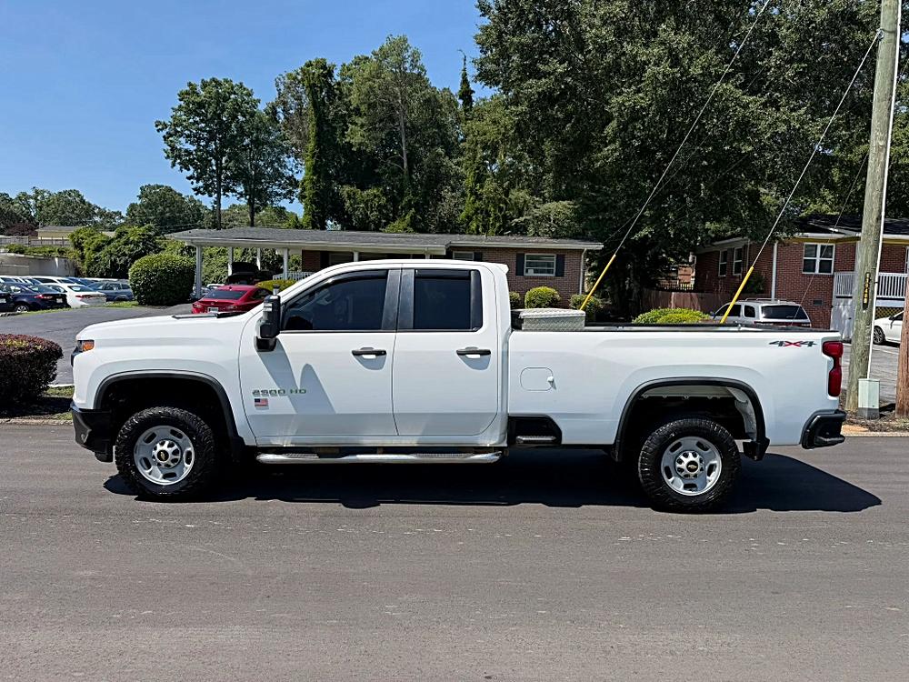 Chevrolet Silverado 2500 HD Double Cab photo 9