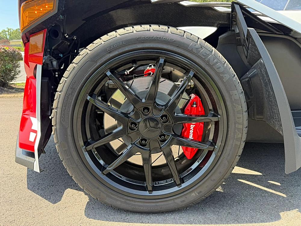Polaris Slingshot photo 25
