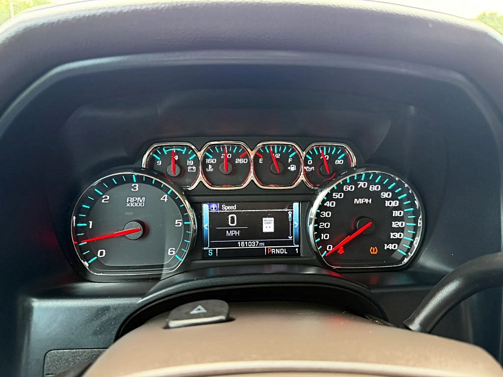 GMC Sierra 2500 HD Crew Cab photo 33