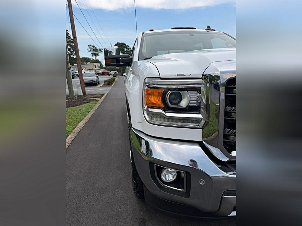 GMC Sierra 2500 HD Crew Cab photo 7