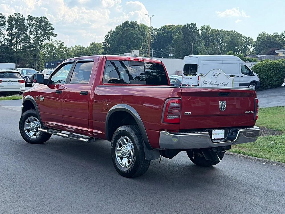 Dodge Ram 2500 Crew Cab photo 13