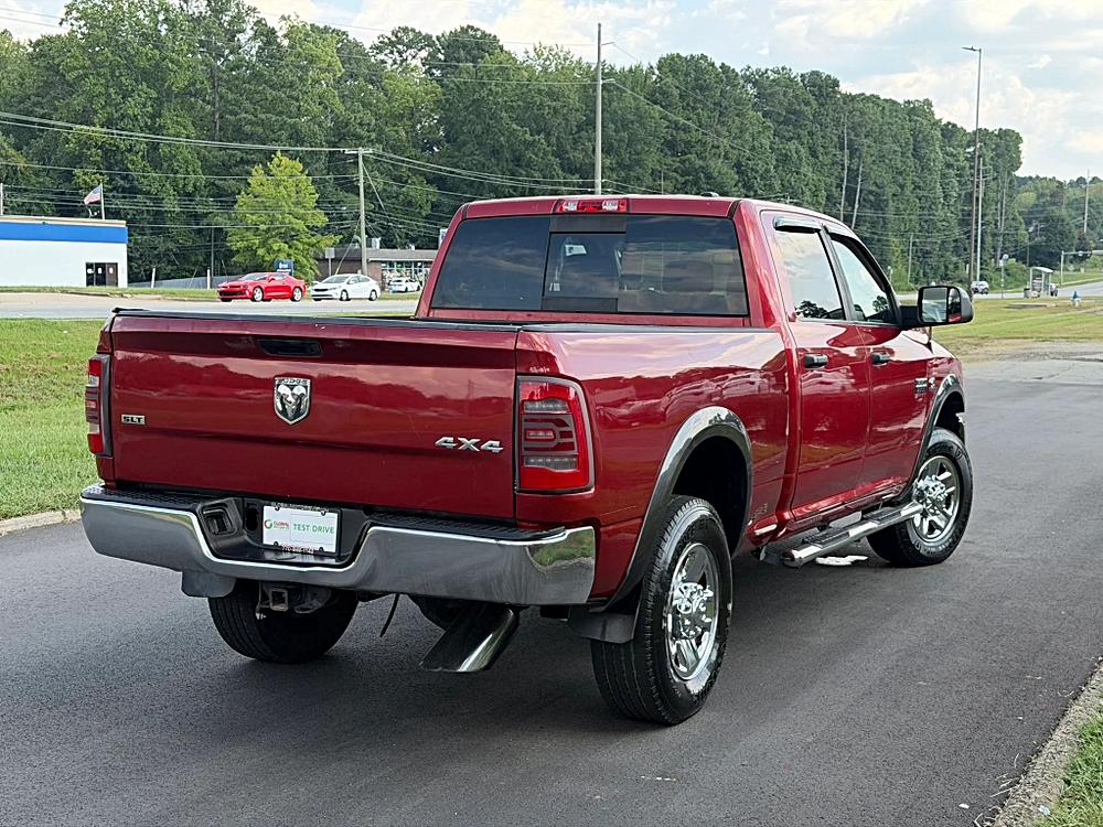 Dodge Ram 2500 Crew Cab photo 14