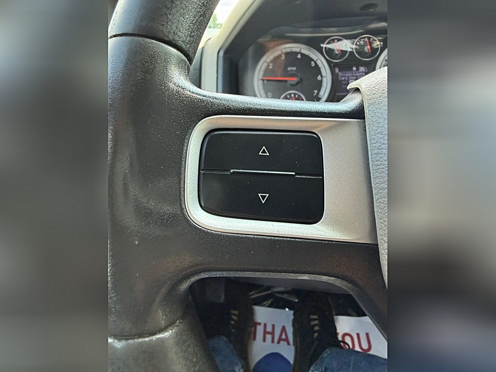 Dodge Ram 2500 Crew Cab photo 34