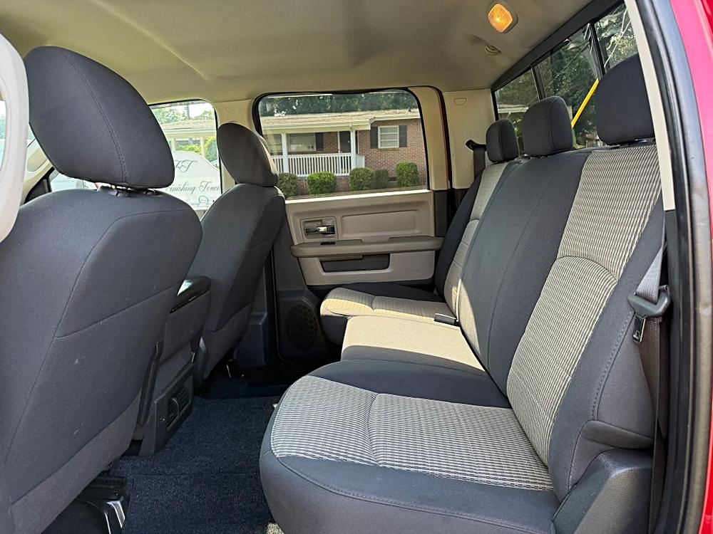 Dodge Ram 2500 Crew Cab photo 39