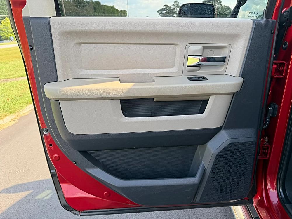 Dodge Ram 2500 Crew Cab photo 40