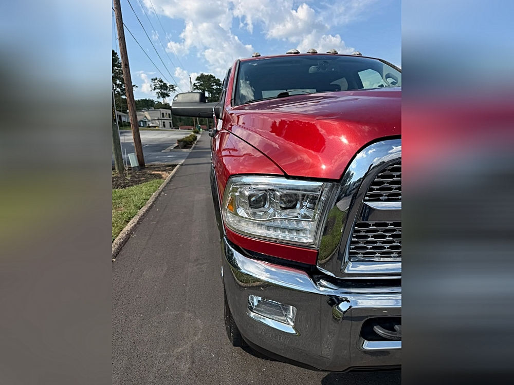 Dodge Ram 2500 Crew Cab photo 7