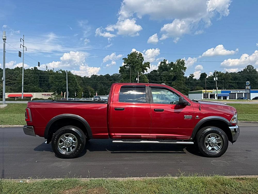 Dodge Ram 2500 Crew Cab photo 8