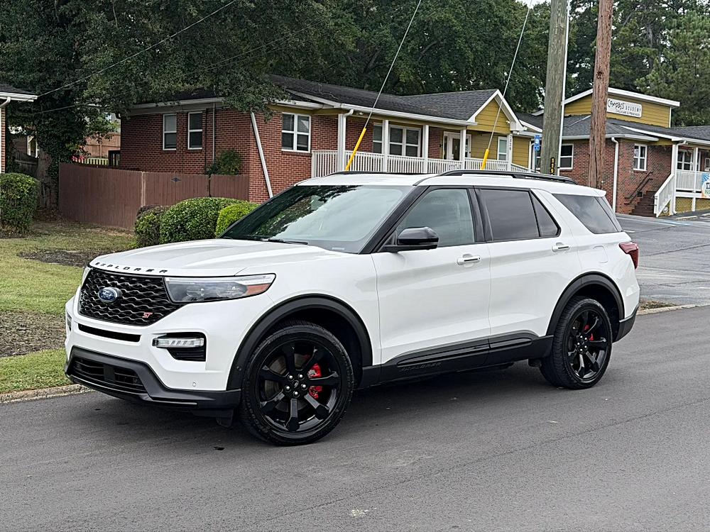 Ford Explorer photo 3