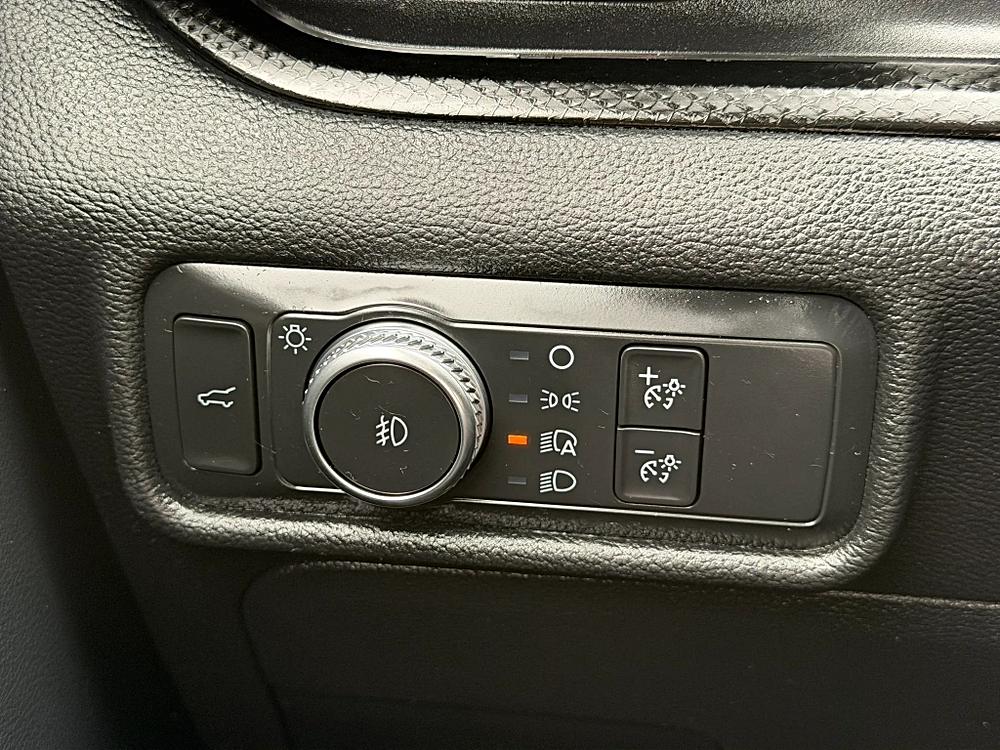 Ford Explorer photo 30