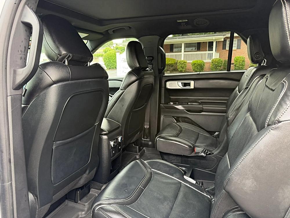 Ford Explorer photo 37