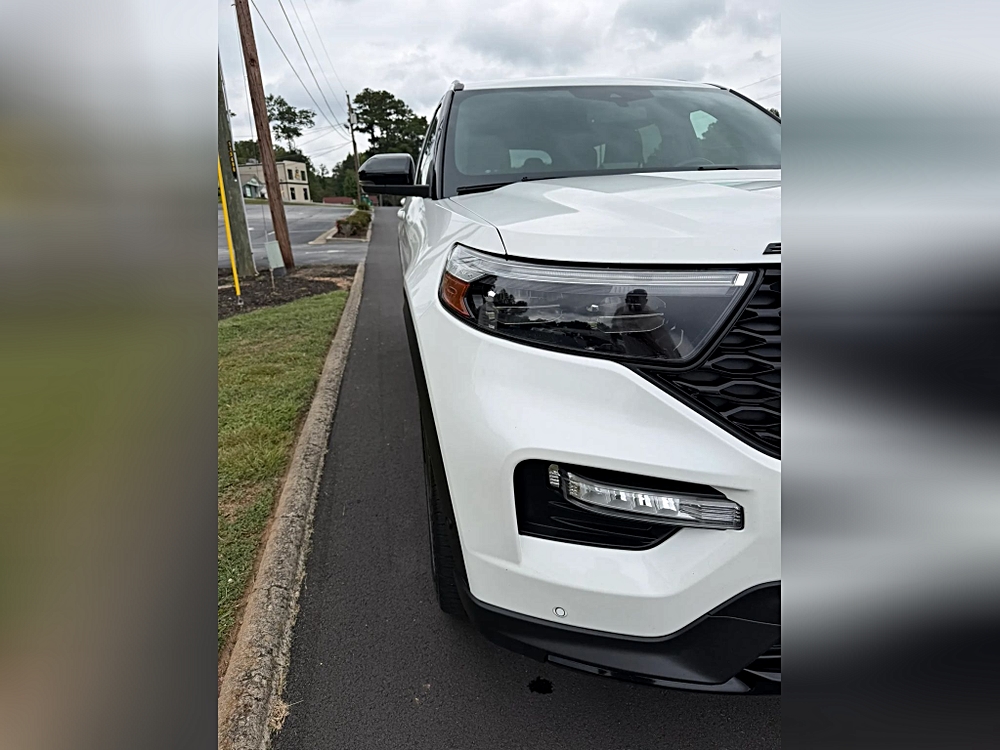 Ford Explorer photo 6