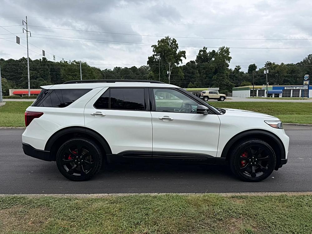 Ford Explorer photo 7