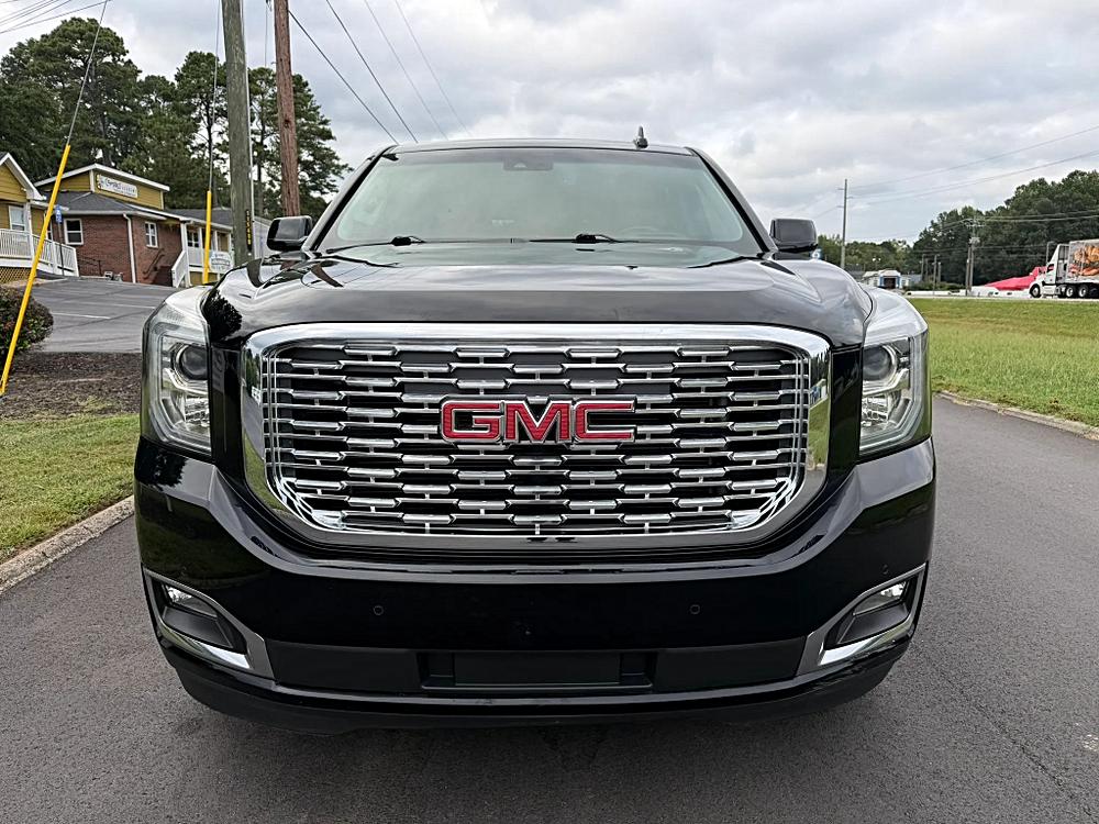 GMC Yukon photo 5
