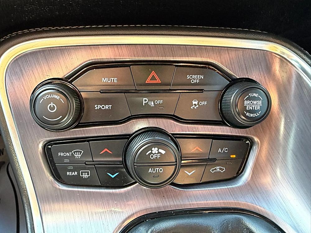Dodge Challenger photo 37