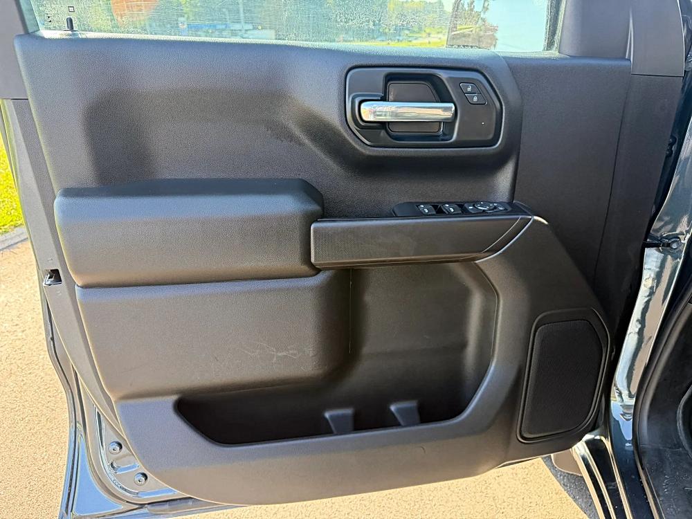 Chevrolet Silverado 1500 Crew Cab photo 104