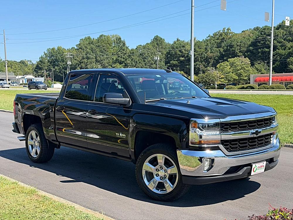 Chevrolet Silverado 1500 Crew Cab photo 4