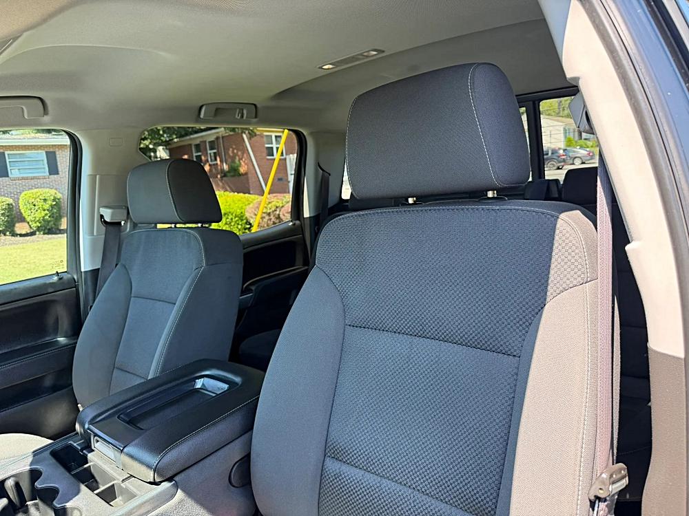 Chevrolet Silverado 1500 Crew Cab photo 22