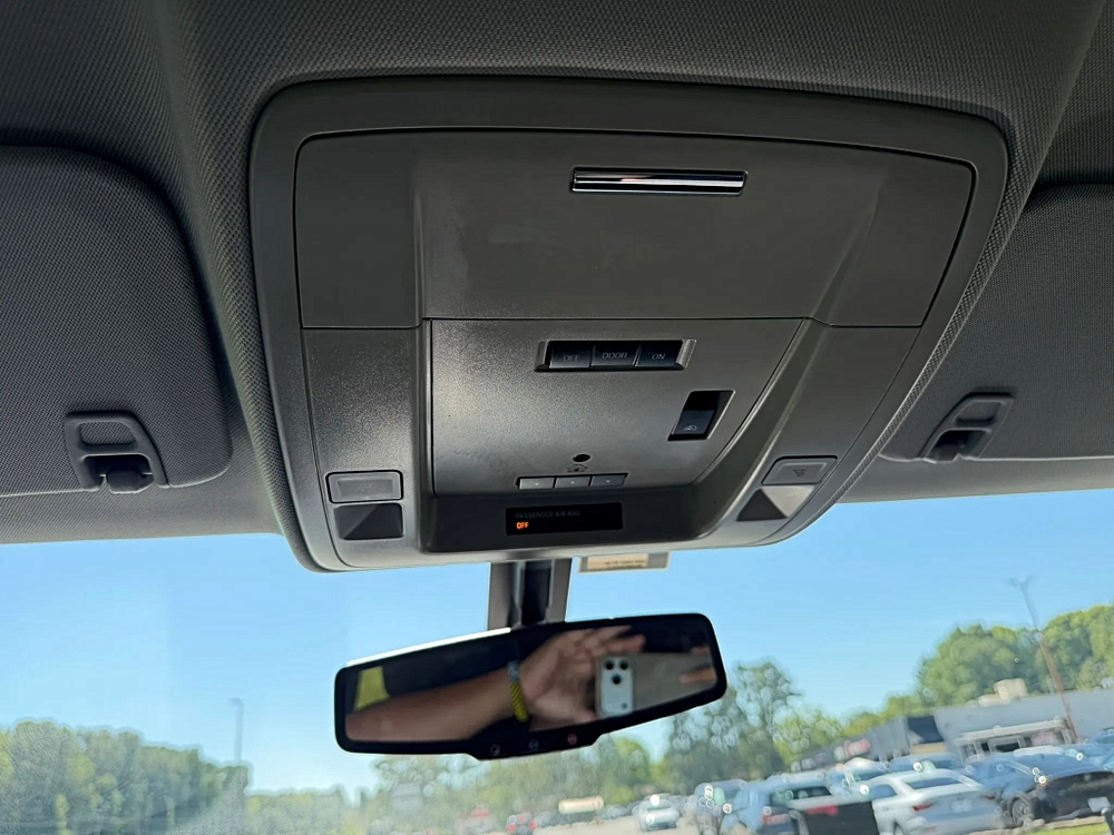 Chevrolet Silverado 1500 Crew Cab photo 39