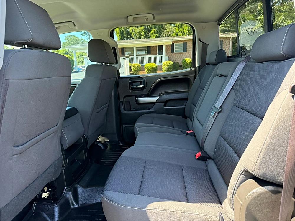 Chevrolet Silverado 1500 Crew Cab photo 40
