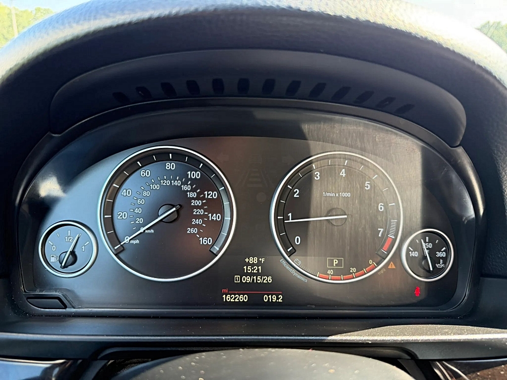 BMW 5 Series photo 25