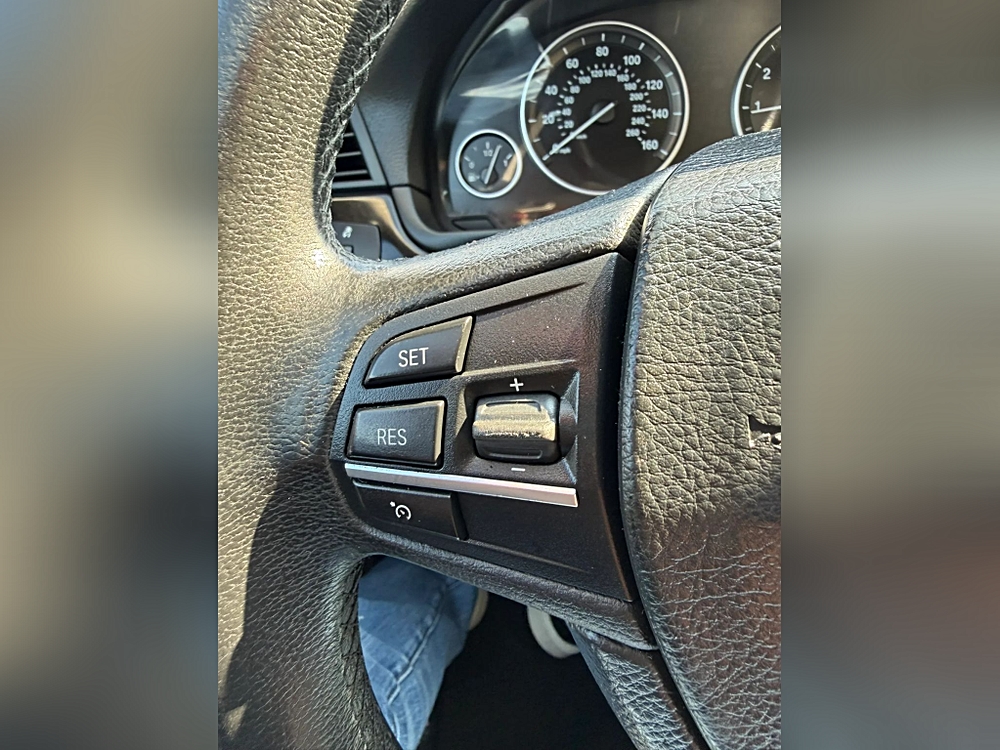 BMW 5 Series photo 27