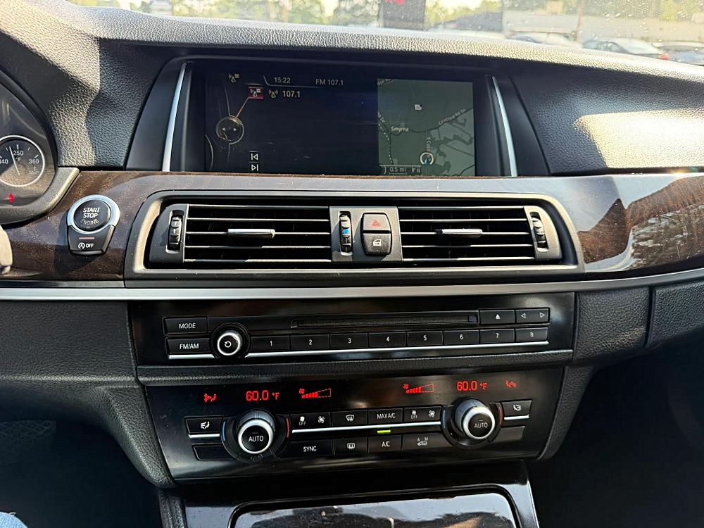 BMW 5 Series photo 30