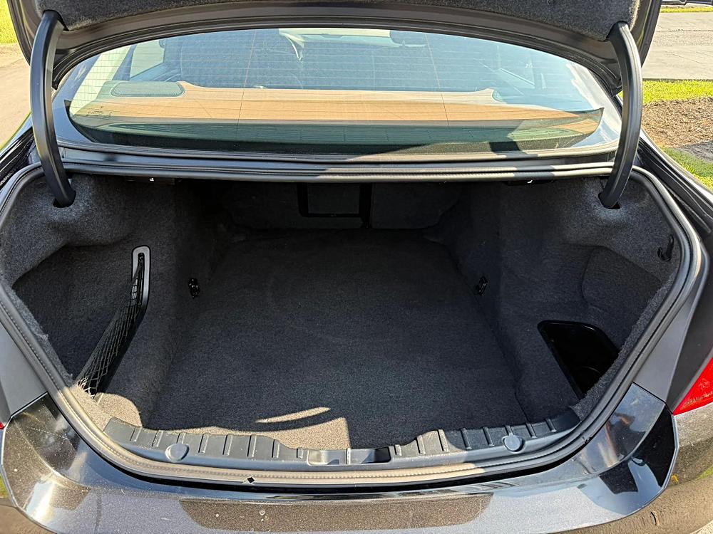 BMW 5 Series photo 38
