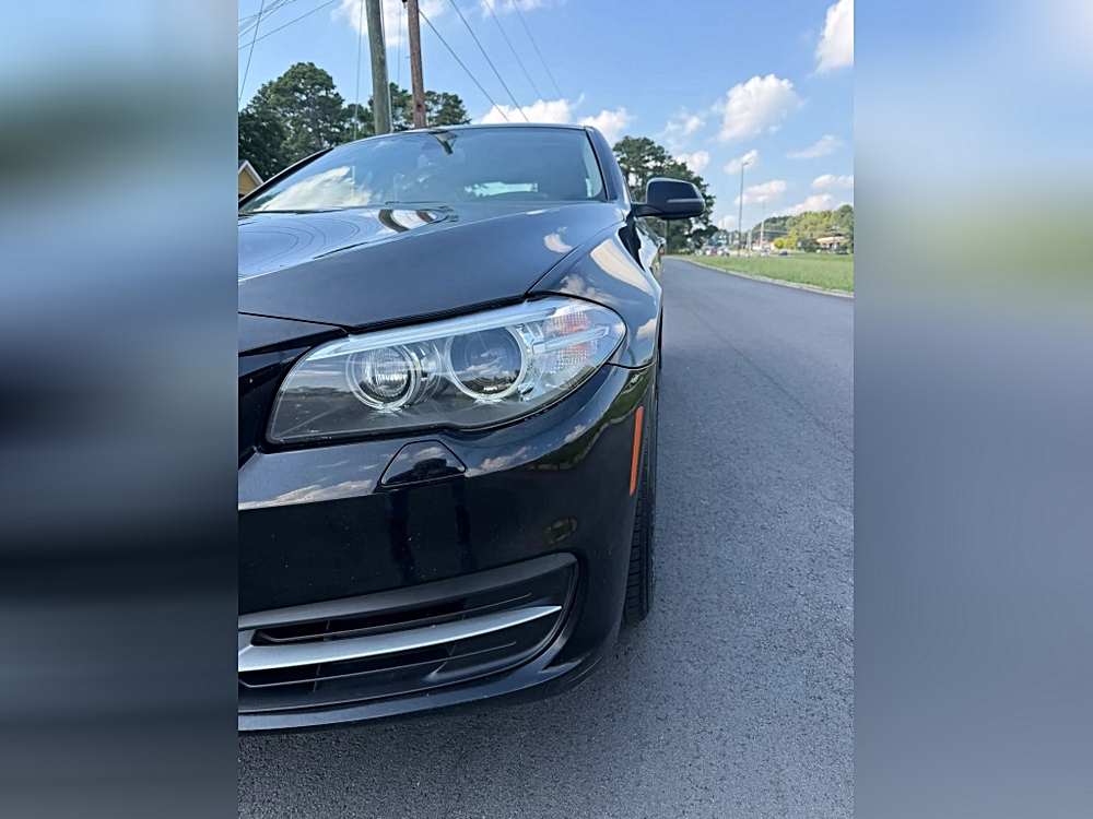 BMW 5 Series photo 7