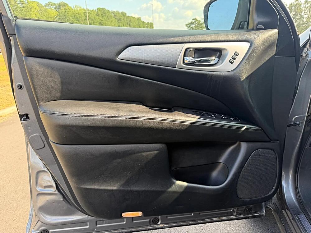 Nissan Pathfinder photo 20
