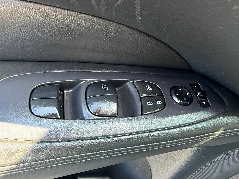 Nissan Pathfinder photo 21