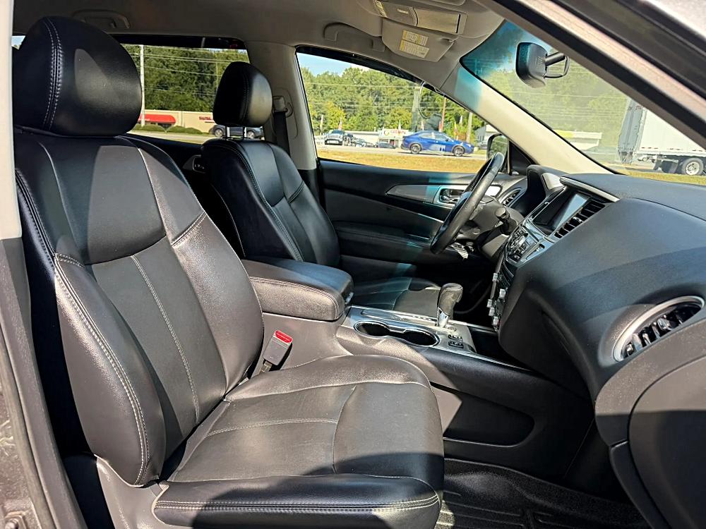 Nissan Pathfinder photo 23