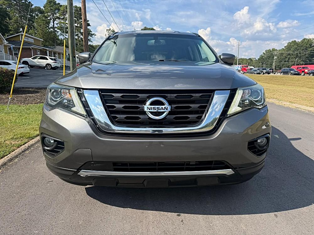 Nissan Pathfinder photo 5