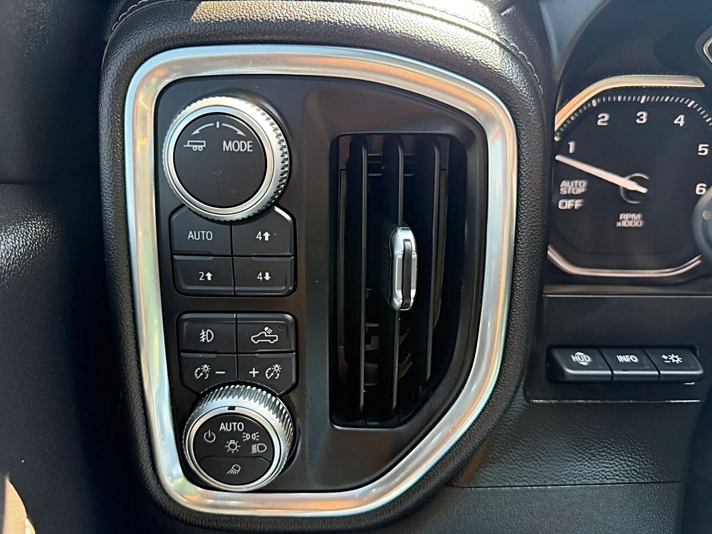 GMC Sierra photo 24
