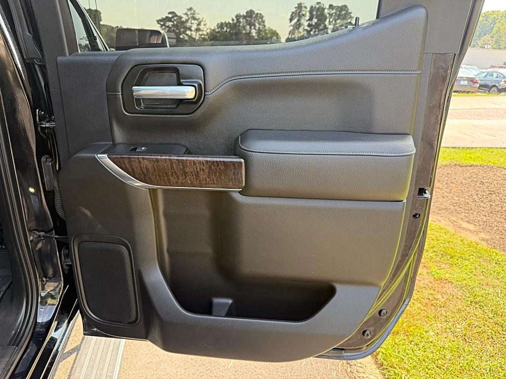 GMC Sierra photo 33
