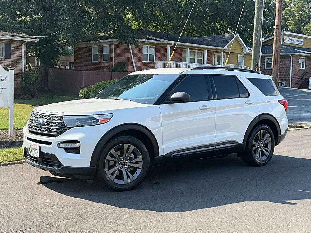 Ford Explorer photo 3