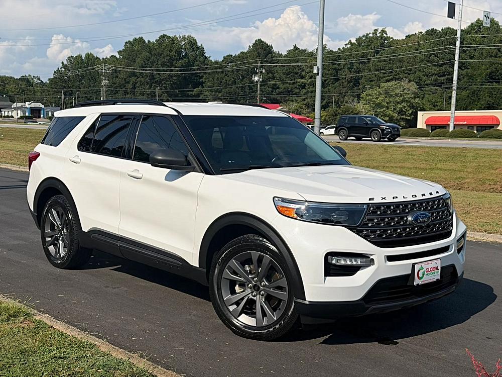 Ford Explorer photo 4