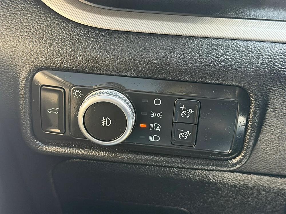 Ford Explorer photo 33